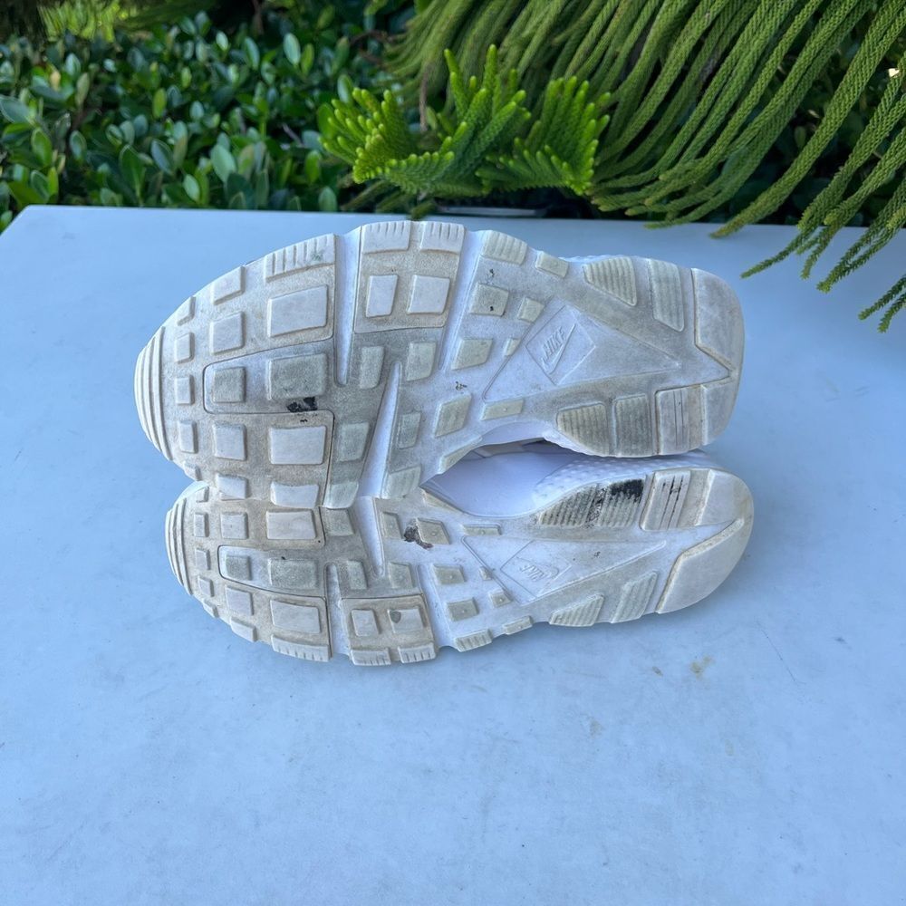 Nike Huarache Running Shoes (Womens Size: 8.5) (Youth Boys Size: 7Y) - Picture 8 of 8